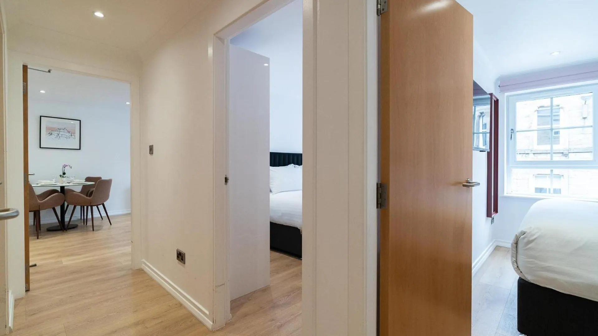 Premier Suites Edinburgh Fountain Court