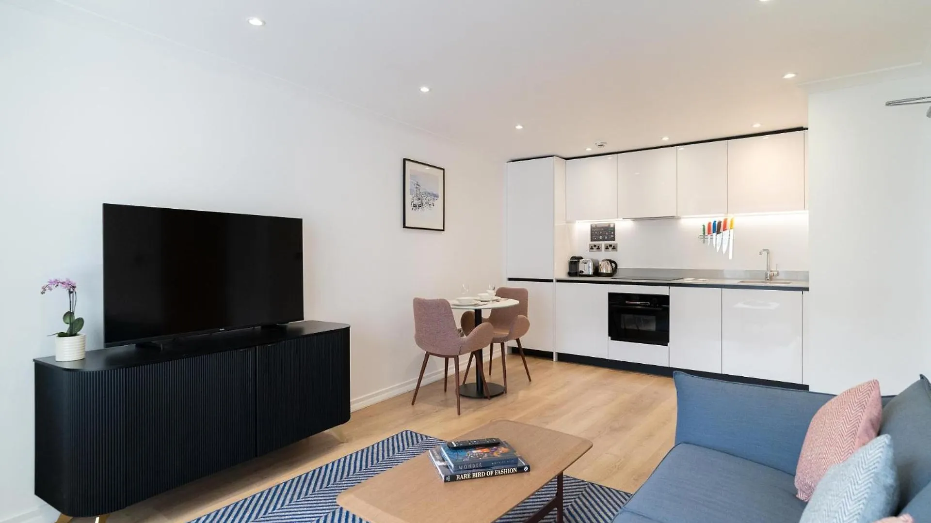 Premier Suites Edinburgh Fountain Court 0*,