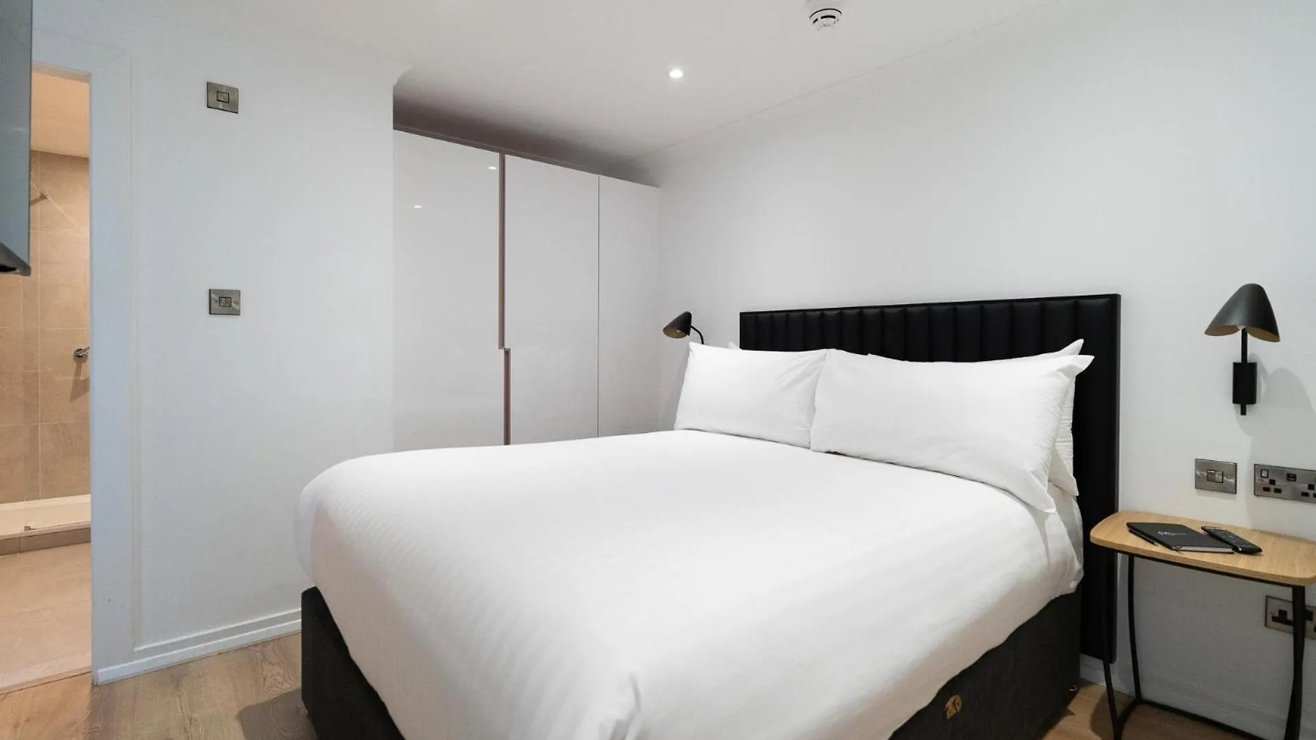 Premier Suites Edinburgh Fountain Court Daire