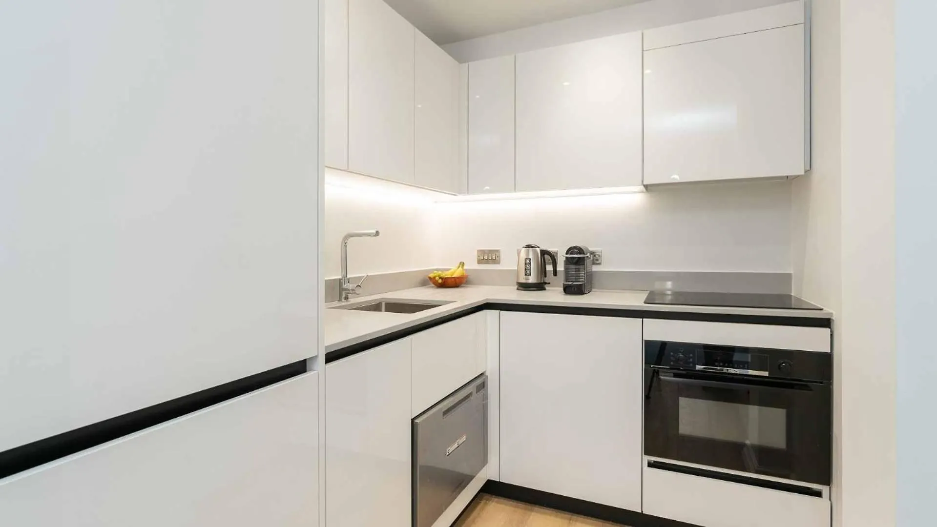 Premier Suites Edinburgh Fountain Court